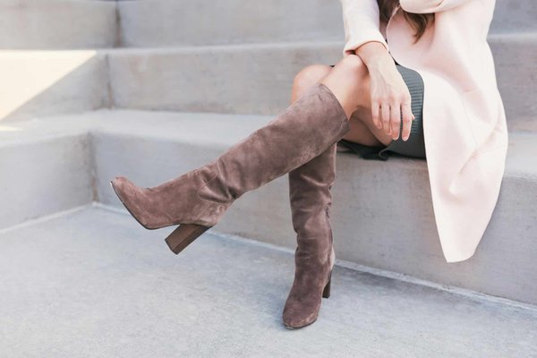 Can You Wear Over-the-Knee Suede Boots in a Professional Setting, and How?